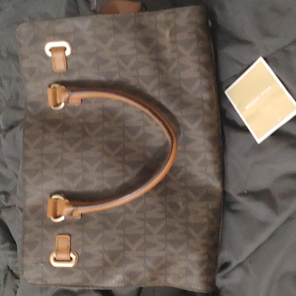 Michael Kors Brown Signature Coated Canvas and Leather Hamilton East West Tote - Picture 7 of 8